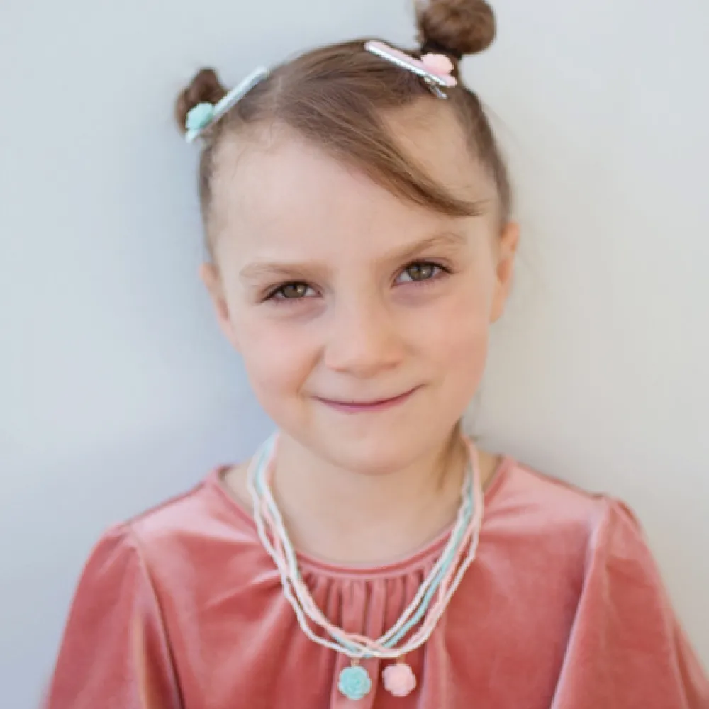 Great Pretenders Sieraden^Boutique Rose Necklace, 2 styles assorted