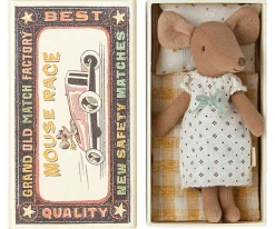 Maileg Muizen^Knuffelmuis Big Sister in Luciferdoosje