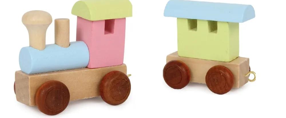 Small Foot Kleine Cadeautjes|Kleine Cadeaus^Lettertrein Letters Gekleurd Hout